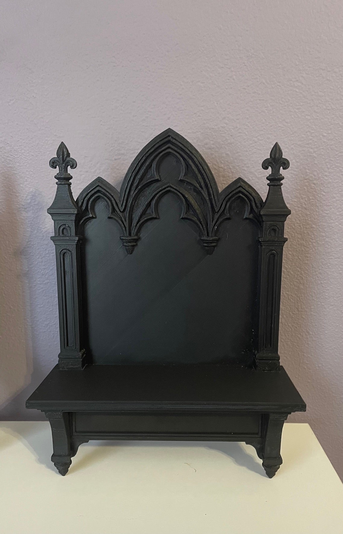 Gothic Cathedral Mini Shelf – Dark Altar Display for Jewelry, Crystals, or Witchy Decor – Black 3D Printed Occult Shelf