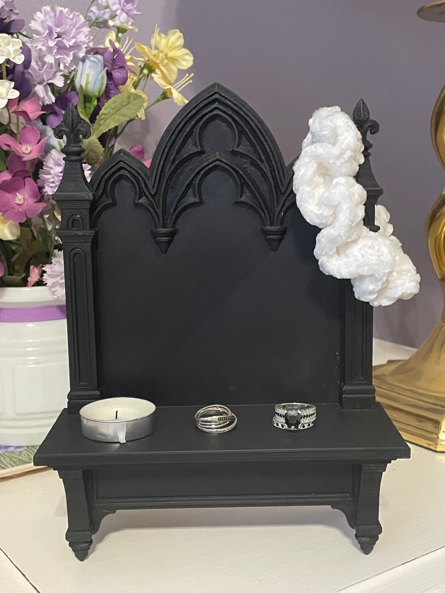 Gothic Cathedral Mini Shelf – Dark Altar Display for Jewelry, Crystals, or Witchy Decor – Black 3D Printed Occult Shelf