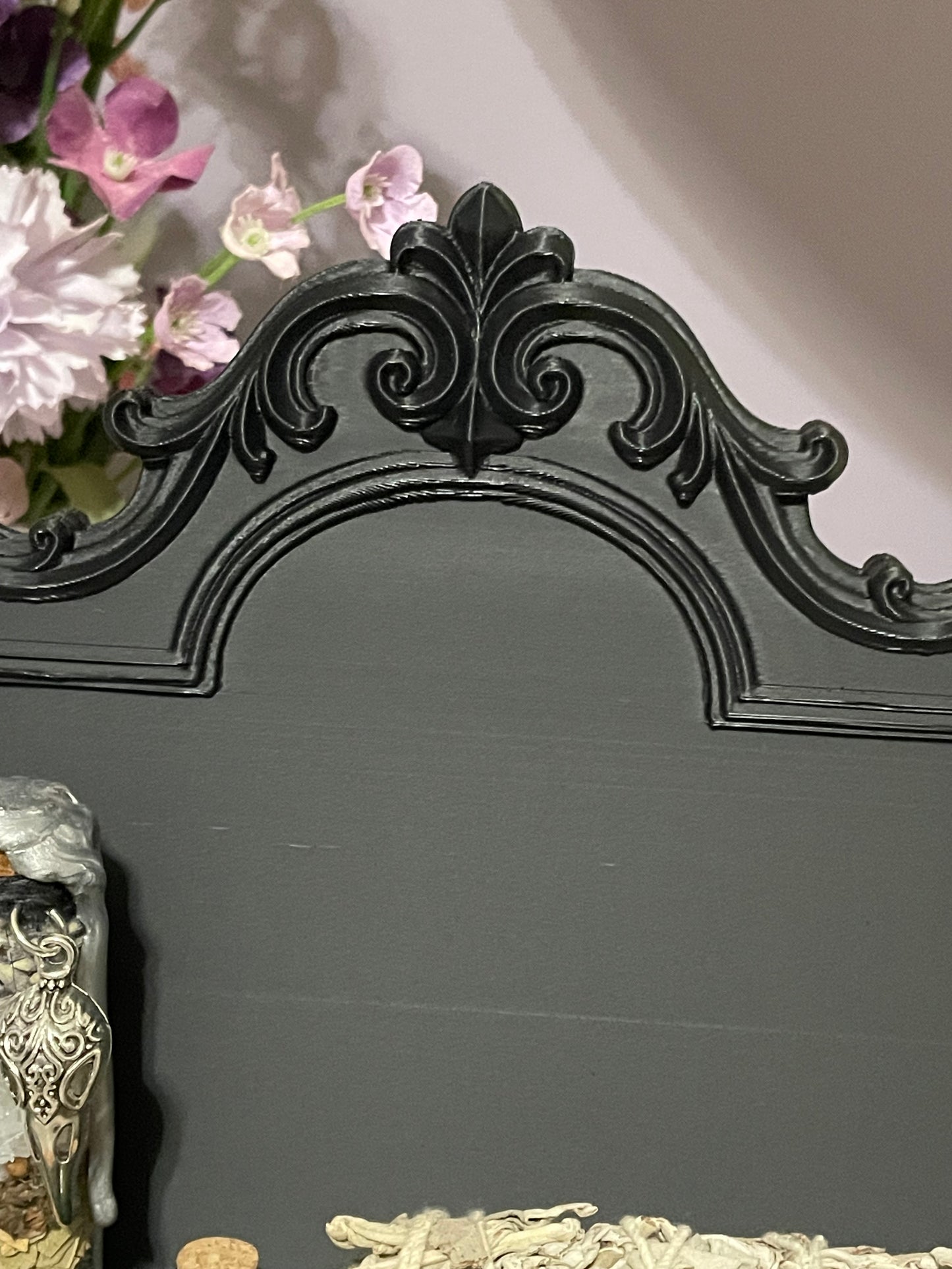 Gothic Cathedral Shelf Display – Tabletop Altar for Dark Decor & Occult Styling