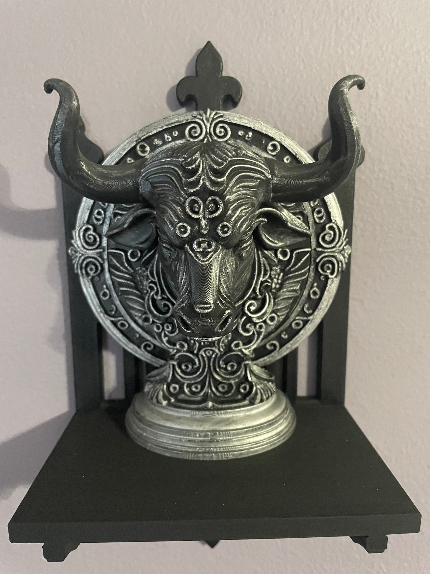Gothic Zodiac Sign Statue: Black & Silver Astrology Home Decor