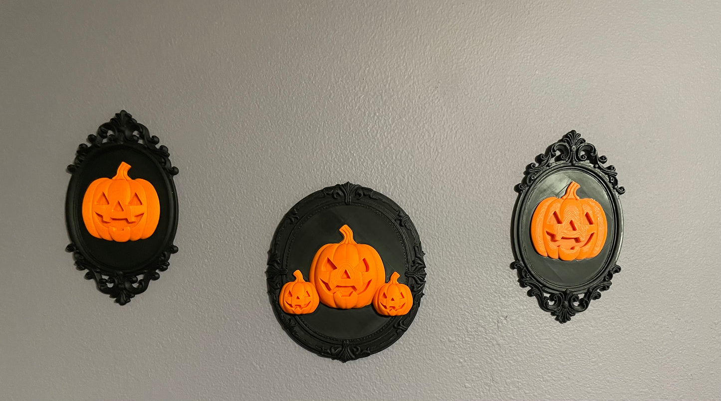 Gothic Halloween Pumpkin Plaque Set: Spooky Jack O' Lantern Wall Decor